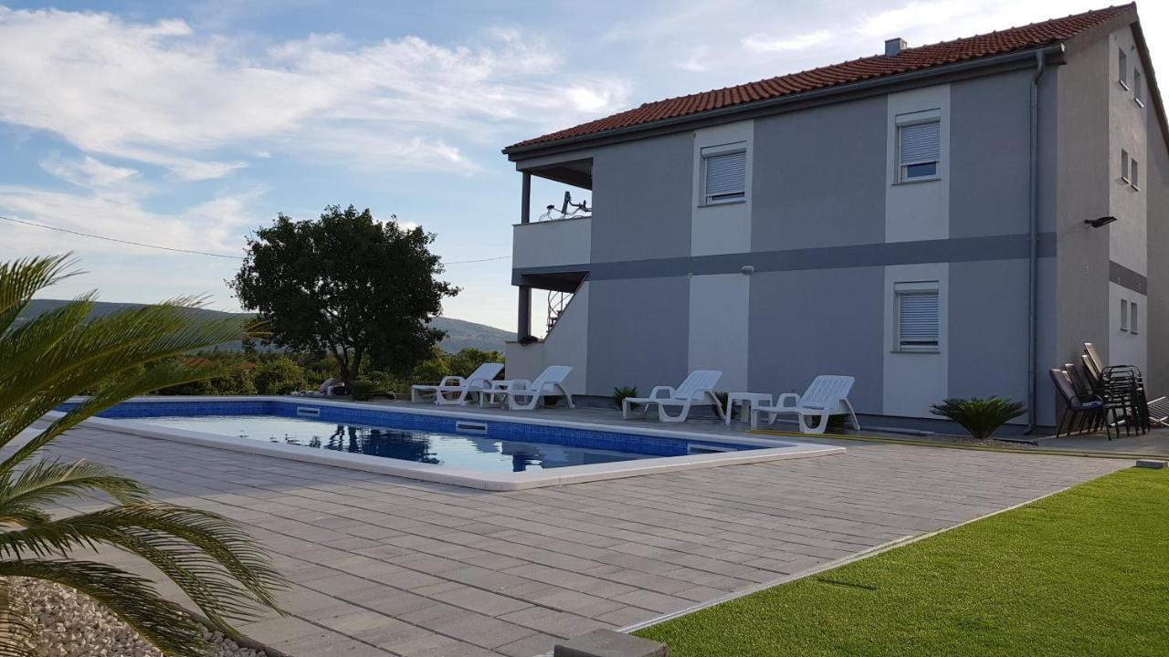 Apartments Zanic With Private Swimming Pool And Sea View Стариград-Пакленица Екстериор снимка
