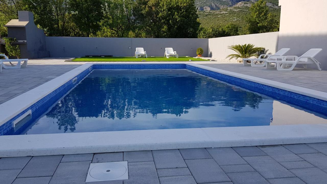 Apartments Zanic With Private Swimming Pool And Sea View Стариград-Пакленица Екстериор снимка
