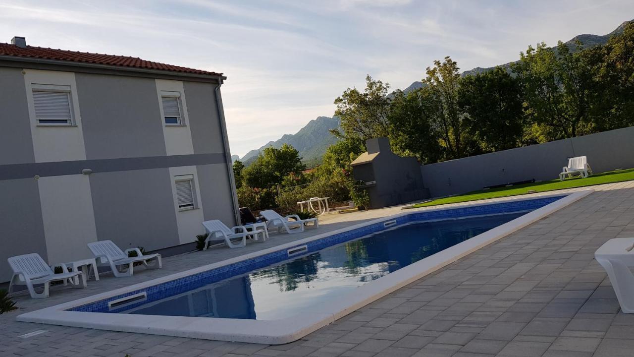 Apartments Zanic With Private Swimming Pool And Sea View Стариград-Пакленица Екстериор снимка