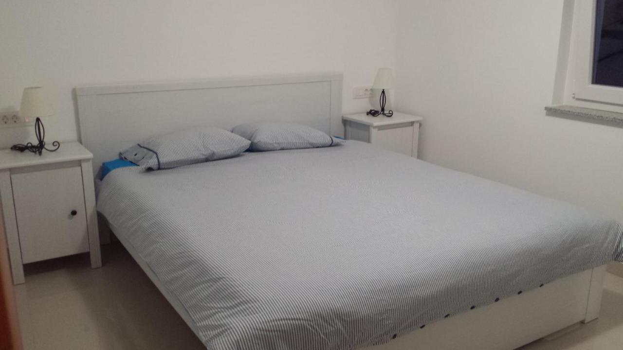 Apartments Zanic With Private Swimming Pool And Sea View Стариград-Пакленица Екстериор снимка