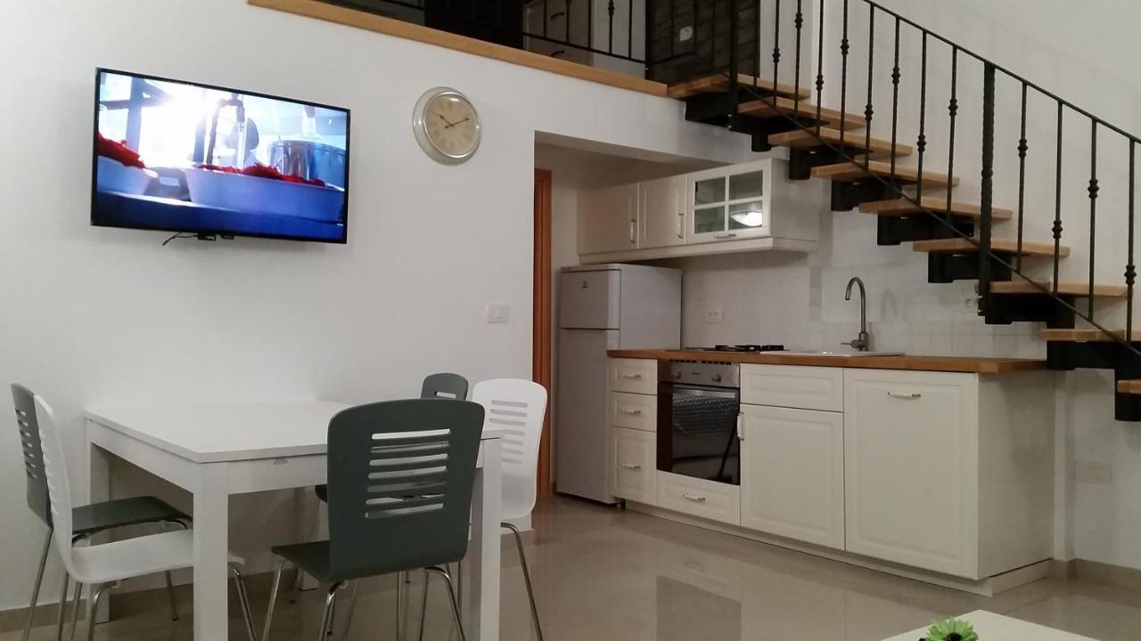 Apartments Zanic With Private Swimming Pool And Sea View Стариград-Пакленица Екстериор снимка