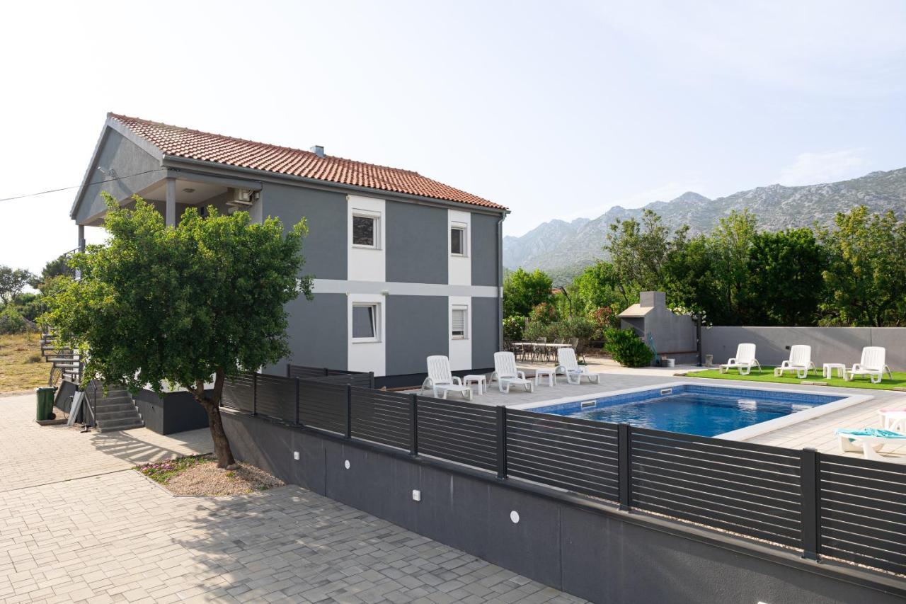 Apartments Zanic With Private Swimming Pool And Sea View Стариград-Пакленица Екстериор снимка