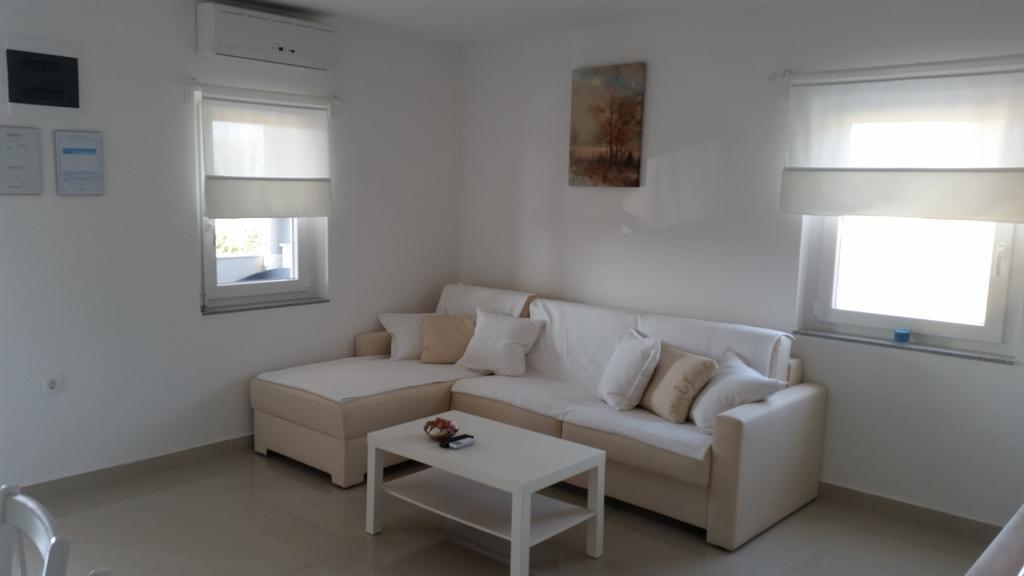 Apartments Zanic With Private Swimming Pool And Sea View Стариград-Пакленица Екстериор снимка