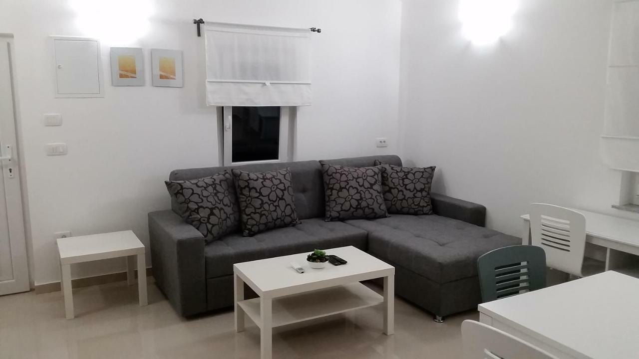 Apartments Zanic With Private Swimming Pool And Sea View Стариград-Пакленица Екстериор снимка