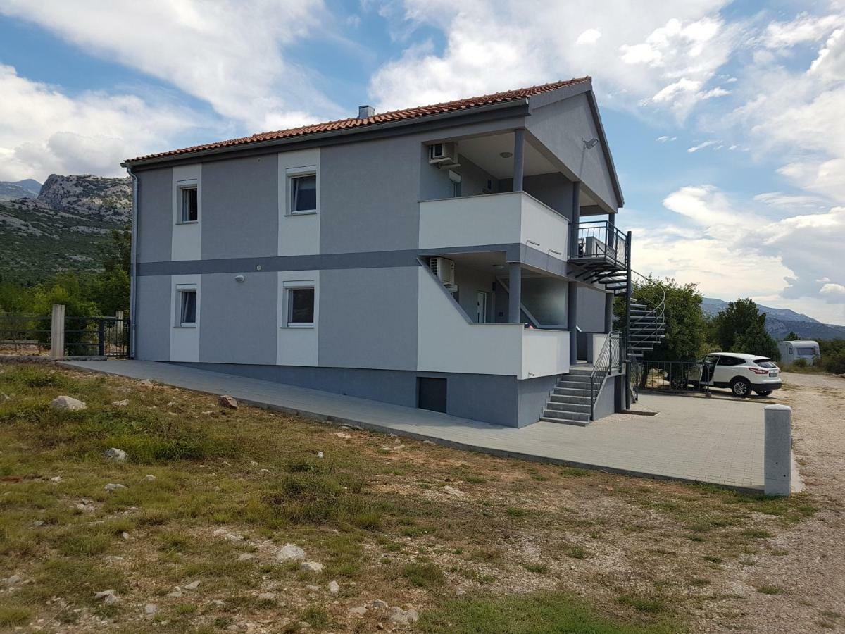 Apartments Zanic With Private Swimming Pool And Sea View Стариград-Пакленица Екстериор снимка